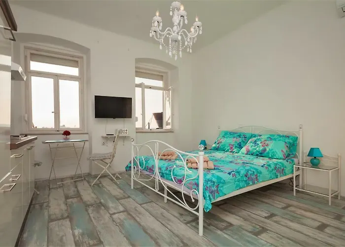 Appartement Main Square With Sea View Pula