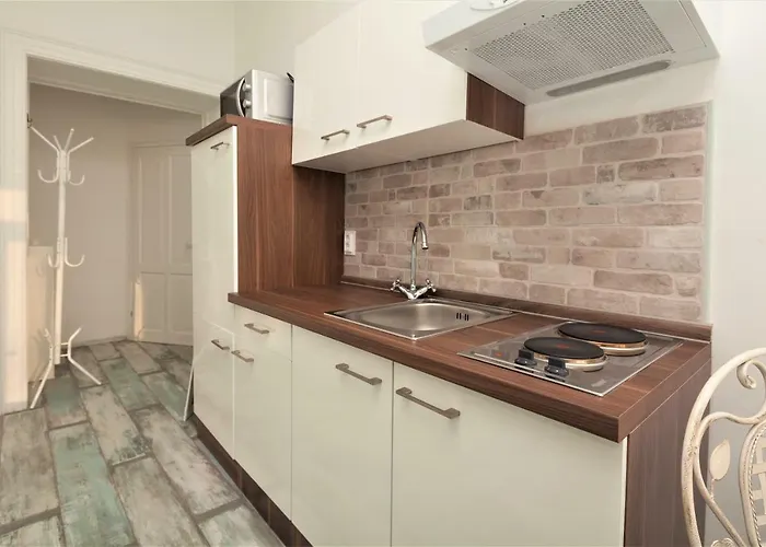 Main Square With Sea View Appartement Pula