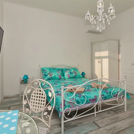 Main Square With Sea View * Pula