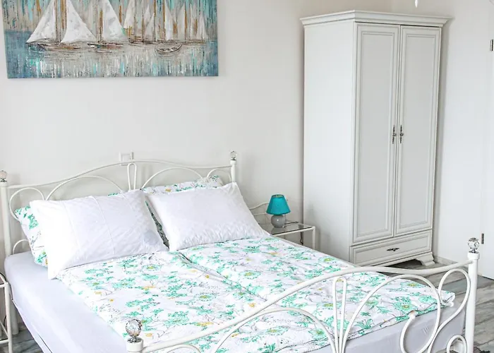 Main Square With Sea View Lägenhet *