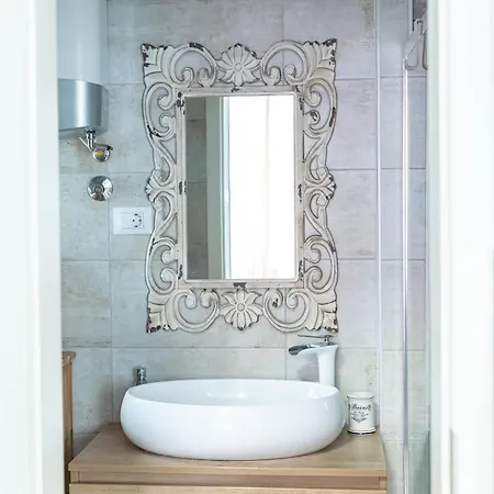 Main Square With Sea View Apartman *