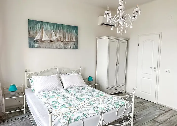 Main Square With Sea View Апартаменти Пула